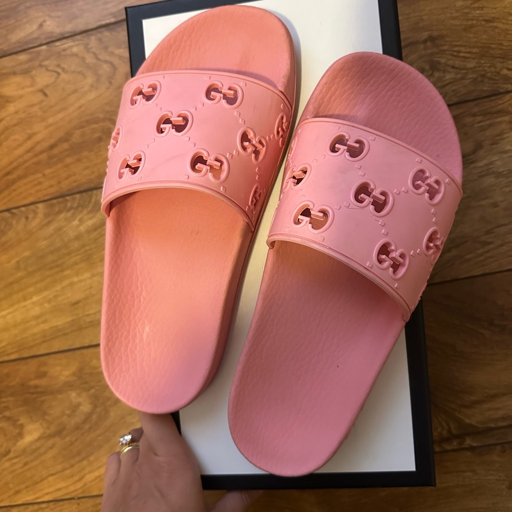 Authentic Gucci Pink Slide Sandals - Picture 3 of 5